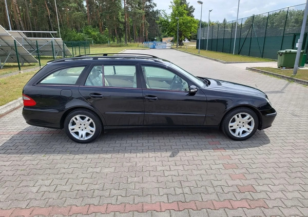 Mercedes-Benz Klasa E cena 29900 przebieg: 296000, rok produkcji 2005 z Kosów Lacki małe 326